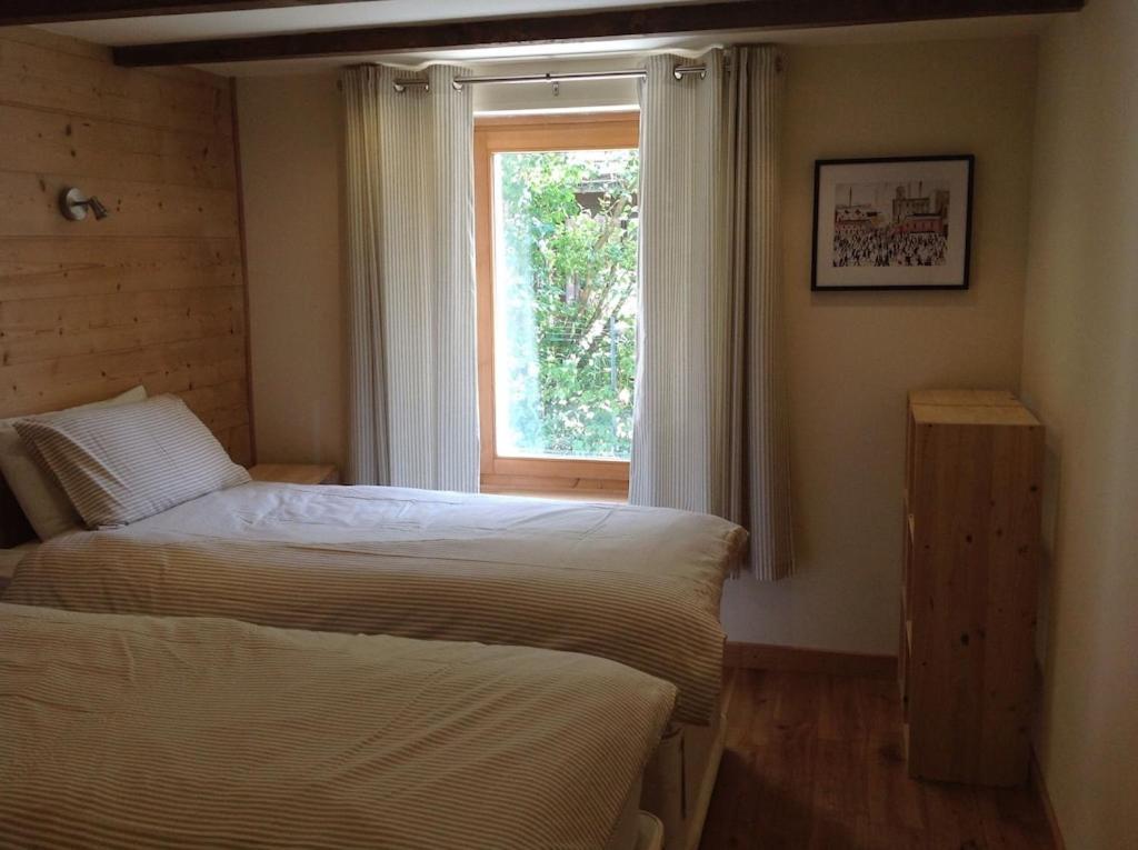 אבונדאנס Spacious Ski Chalet In Traditional French Village, Sleeps 8, Four Star With Fibre Broadband מראה חיצוני תמונה