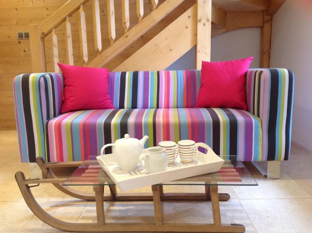 אבונדאנס Spacious Ski Chalet In Traditional French Village, Sleeps 8, Four Star With Fibre Broadband מראה חיצוני תמונה