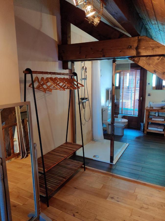 אבונדאנס Spacious Ski Chalet In Traditional French Village, Sleeps 8, Four Star With Fibre Broadband מראה חיצוני תמונה