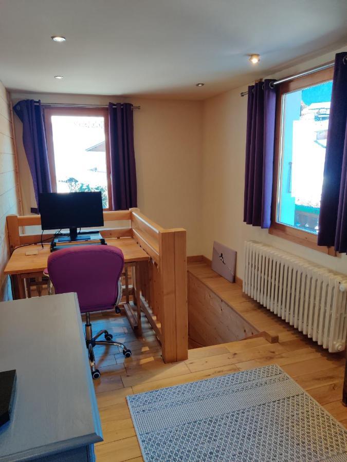אבונדאנס Spacious Ski Chalet In Traditional French Village, Sleeps 8, Four Star With Fibre Broadband מראה חיצוני תמונה