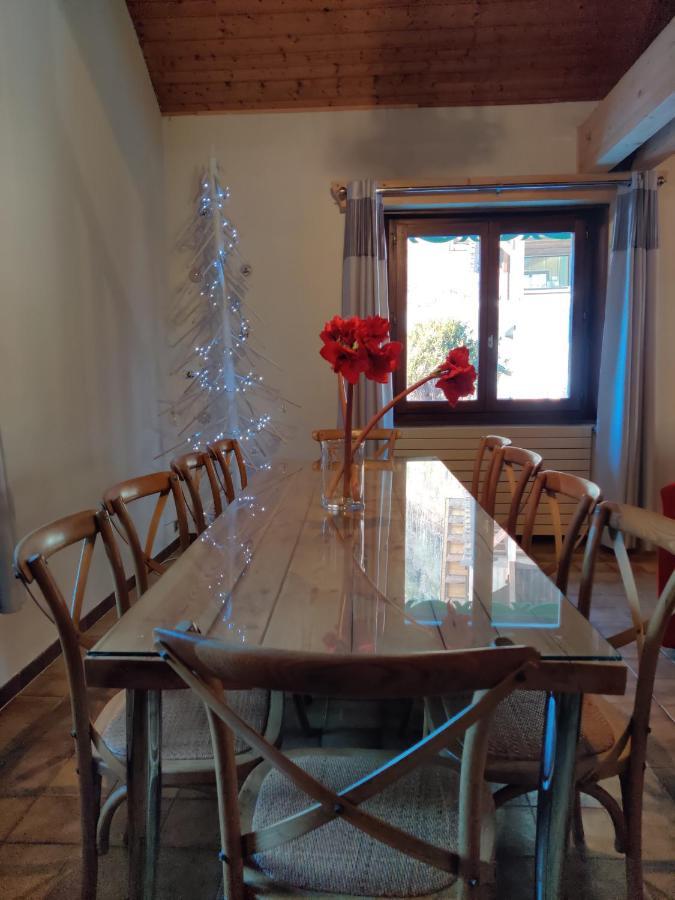 אבונדאנס Spacious Ski Chalet In Traditional French Village, Sleeps 8, Four Star With Fibre Broadband מראה חיצוני תמונה