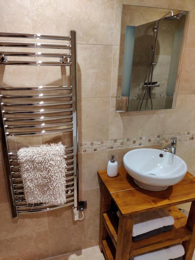 אבונדאנס Spacious Ski Chalet In Traditional French Village, Sleeps 8, Four Star With Fibre Broadband מראה חיצוני תמונה